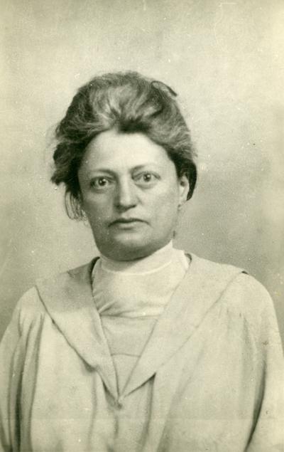 Rosa Bloch-Bollag (1880-1922) met ses talents d’oratrice et d’infatigable agitatrice au service des événements de 1918. 