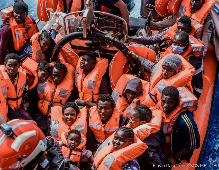 Migrants secourus par l'Ocean Viking.