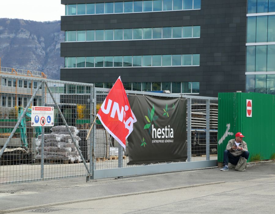 Plus de 200 maçons ont cessé leur activité