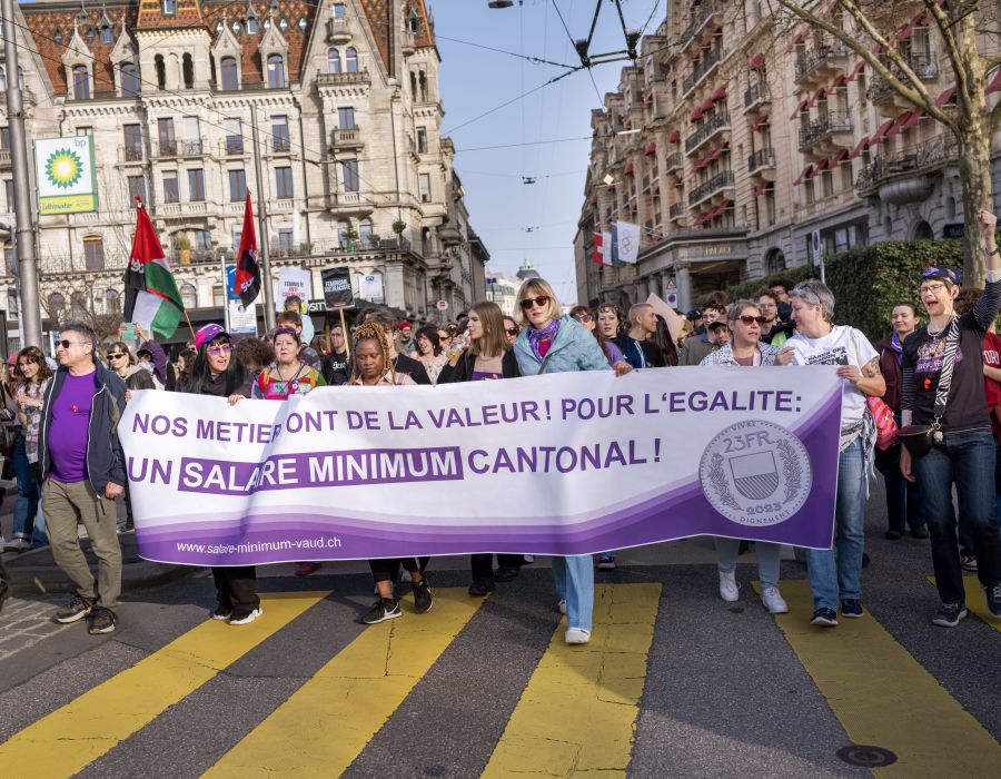 banderole femmes 8 mars