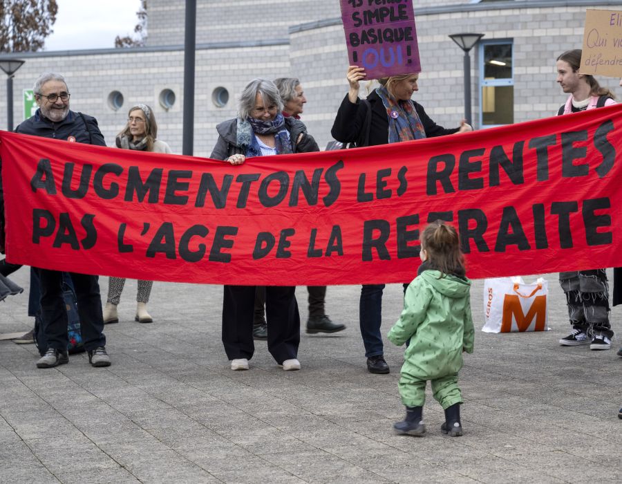 Manifestation 13e rente à Yverdon